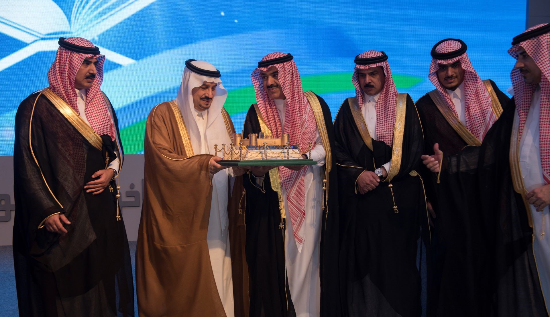 جـائزة عـجلان واخـوانه للتفـوق العـلـمي